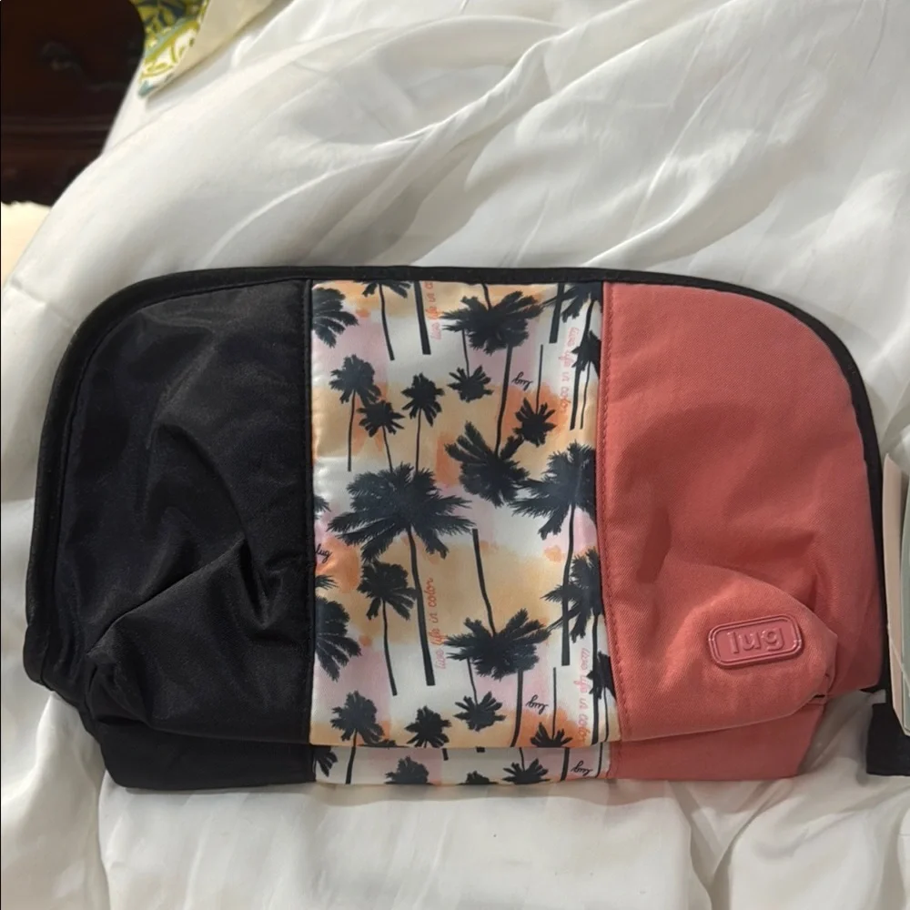 RARE: NWT Lug Flash & Clipper bundle in Sunset Palm Cosmetic Bag